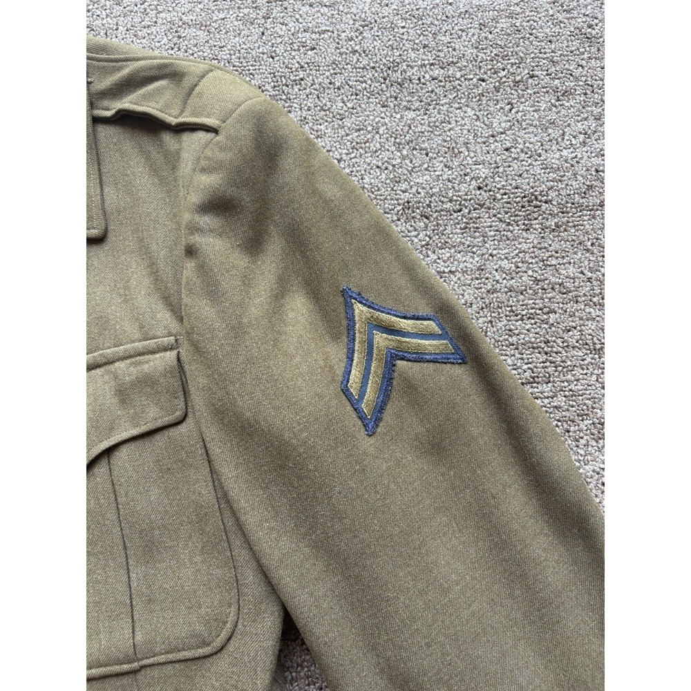 VTG WWII US Army M-1944 Wool Field Ike Jacket⭐️Corporal Chevrons 1940s Cropped⭐️ - Picture 4 of 16